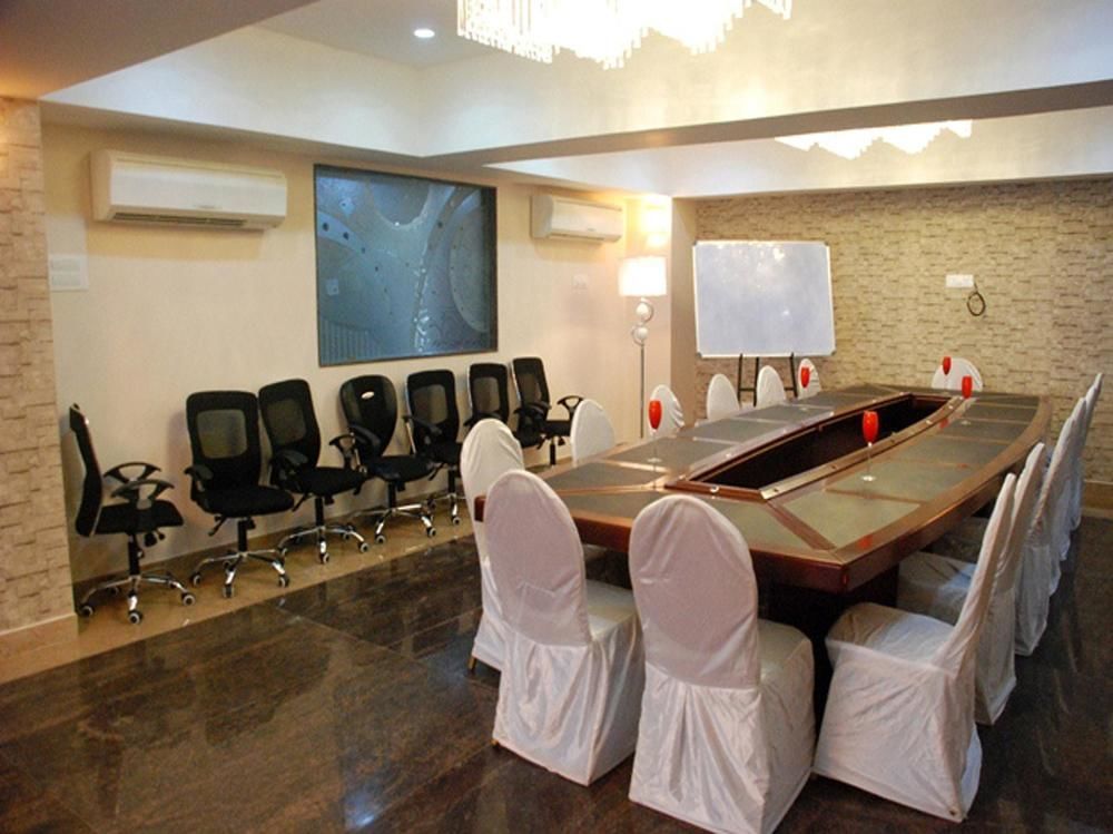 Treebo Trend Orient Grand Hotel Nagpur Bagian luar foto