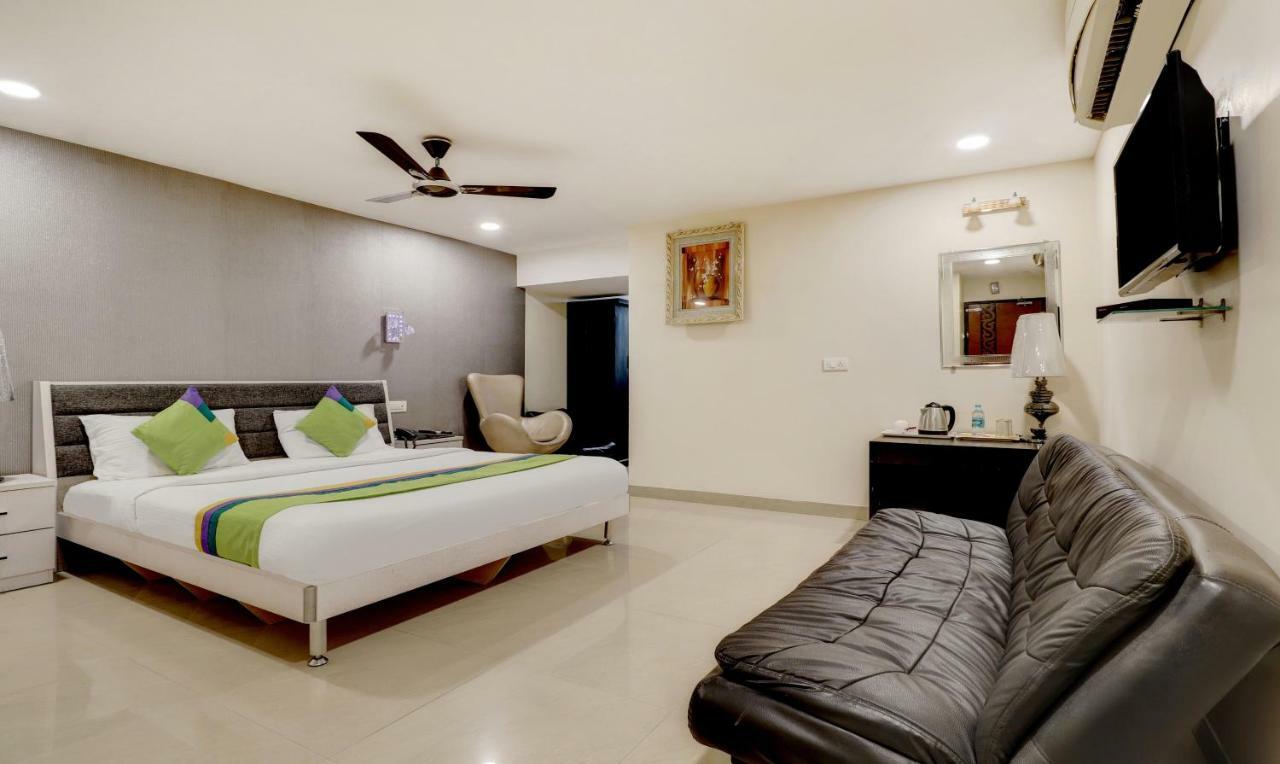 Treebo Trend Orient Grand Hotel Nagpur Bagian luar foto