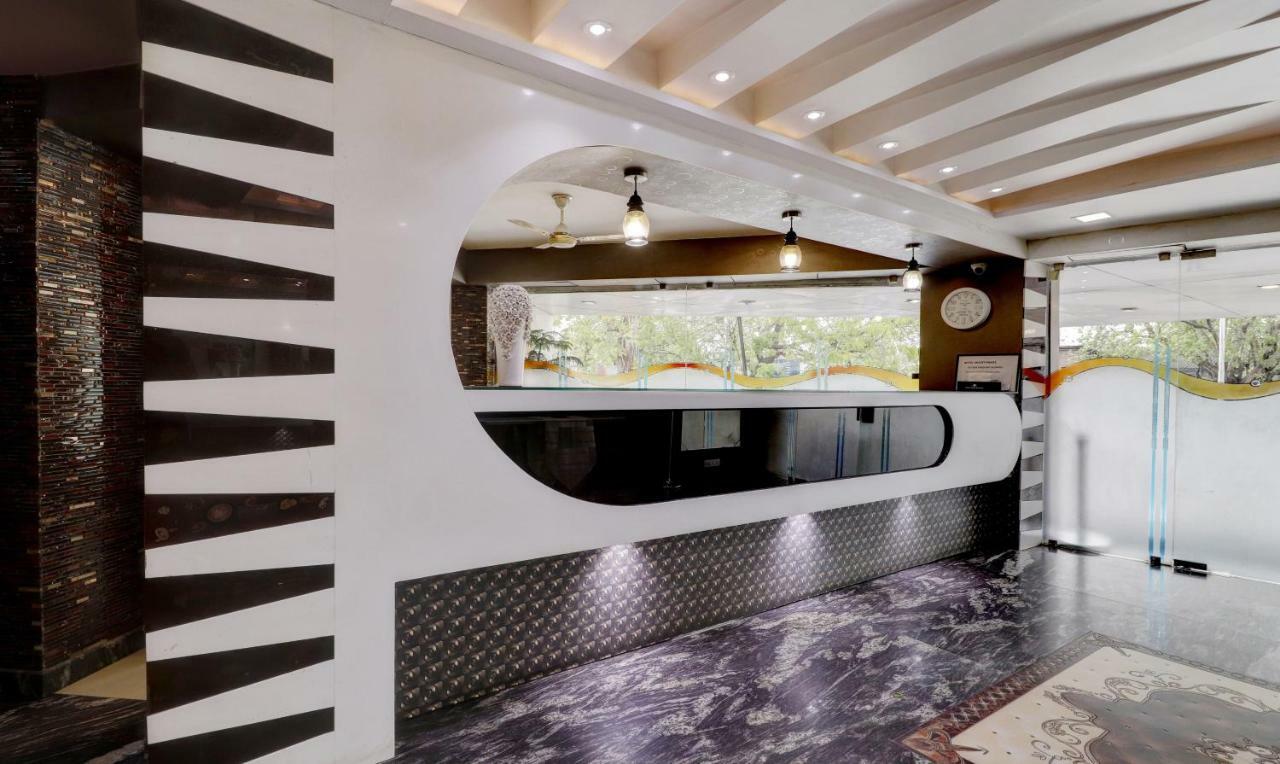 Treebo Trend Orient Grand Hotel Nagpur Bagian luar foto