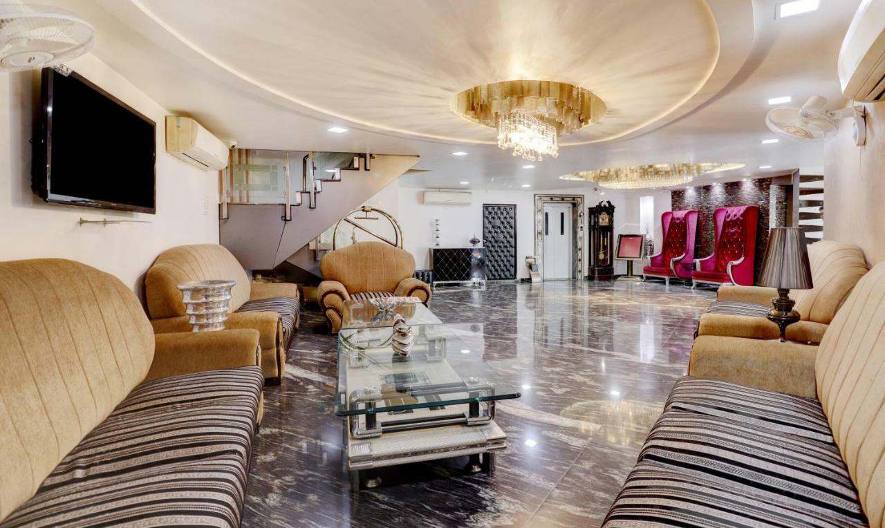 Treebo Trend Orient Grand Hotel Nagpur Bagian luar foto
