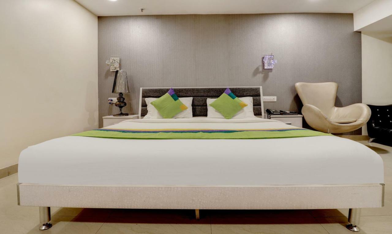 Treebo Trend Orient Grand Hotel Nagpur Bagian luar foto